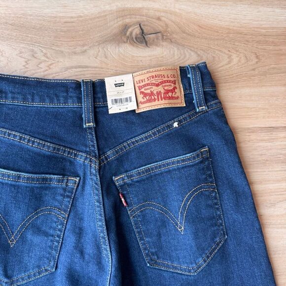 NWT Levi’s Women’s Ribcage Ankle Straight Dark Distressed Jeans Size 26 - Picture 6 of 8